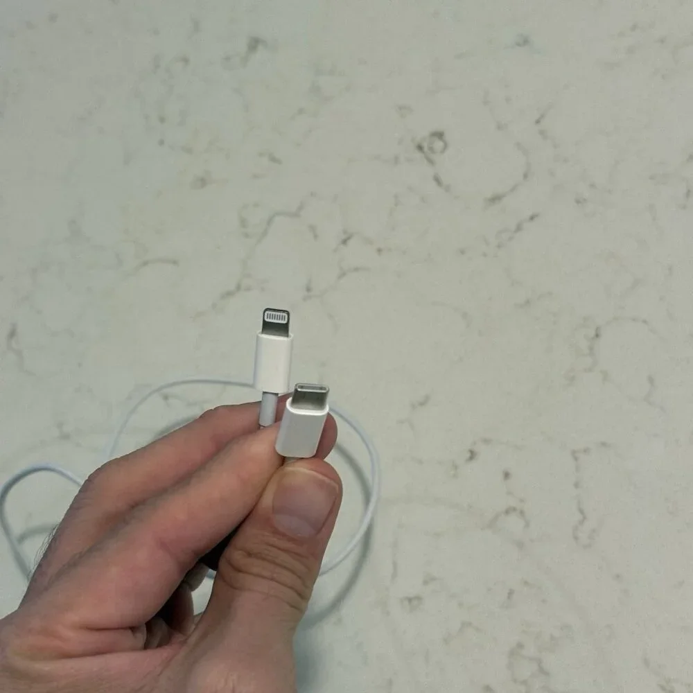 OEM Apple MUQ93AM/A USB-C to Lightning 1m/3ft Charging Cable WHITE AUTHENTIC‎